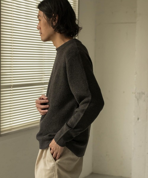 URBAN RESEARCH DOORS（アーバンリサーチドアーズ）の「ストレッチウール クルーネックニット∴（ニット/セーター・メンズ・チャコールグレー/ライトグレー/ベージュ/ブルー/ピンク系その他・40/38）」の18枚目の写真