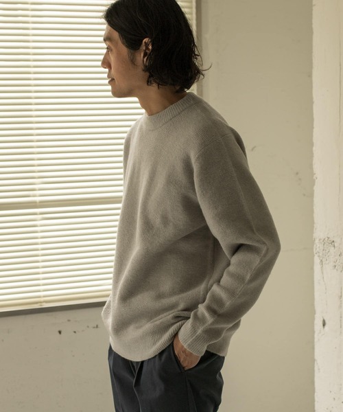 URBAN RESEARCH DOORS（アーバンリサーチドアーズ）の「ストレッチウール クルーネックニット∴（ニット/セーター・メンズ・チャコールグレー/ライトグレー/ベージュ/ブルー/ピンク系その他・40/38）」の11枚目の写真