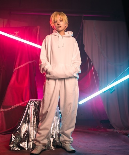 FickleBebe（フィクルベベ）の「ＦＢ刺繍スウェットパーカー（パーカー・レディース・ホワイト/ブラック・FREE）」の7枚目の写真
