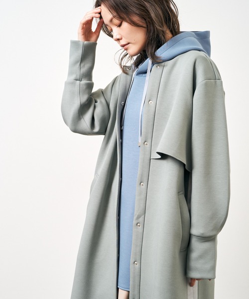 HERENCIA（ヘレンチア）の「バックシャン サイドテープ エアクッション ノーカラー ロングコート（ノーカラーコート・レディース・ライトブルー/ブラック/ライトブラウン/ミント/グレイッシュベージュ・MEDIUM）」の9枚目の写真