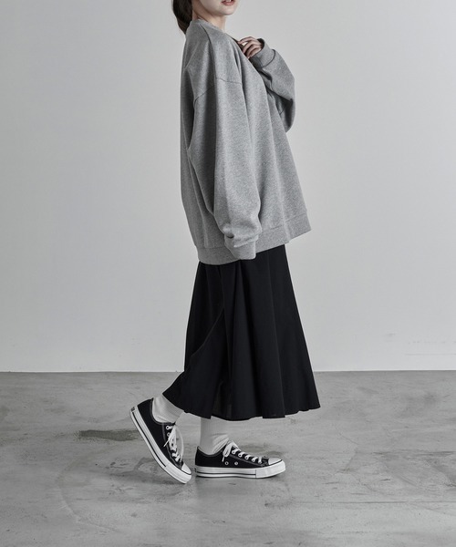 RUUBON（ルーボン）の「【RUUBON】wide crew neck sweat / ワイドクルーネックスウェット（スウェット・メンズ・ナチュラル/ネイビー/ピンクベージュ/モカ/ブラック/ライトグレー/グレー・S/M/L）」の17枚目の写真