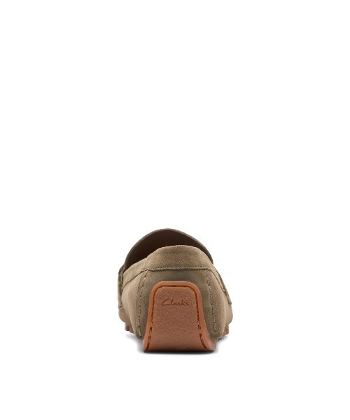 Clarks(クラークス)の「Oswick Bar / オズウィックバー(オリーブスエード)(ローファー・メンズ・ダークオリーブ・UK8.5/UK9.5/UK7/UK8/UK9/UK6/UK6.5/UK7.5/UK10)」の6枚目の写真