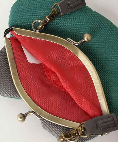 gym master（ジムマスター）の「≪Fluke Frog≫カエルガマグチミニショルダー（ショルダーバッグ・レディース・ダークグリーン/レッド/ライトグリーン・FREE）」の5枚目の写真