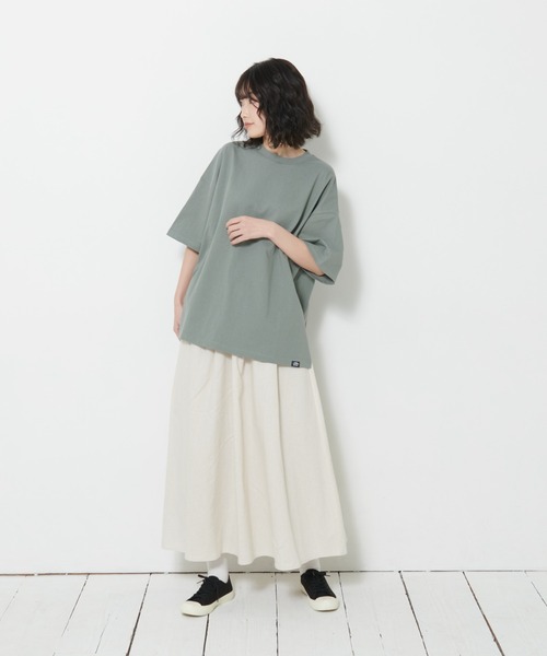 OUTDOOR PRODUCTS APPAREL（アウトドアプロダクツアパレル）の「USAコットン　フォトバックプリントTシャツ　ビッグシルエット（Tシャツ/カットソー・レディース・ブラック/ホワイト/パープル/カーキ・FREE）」の19枚目の写真