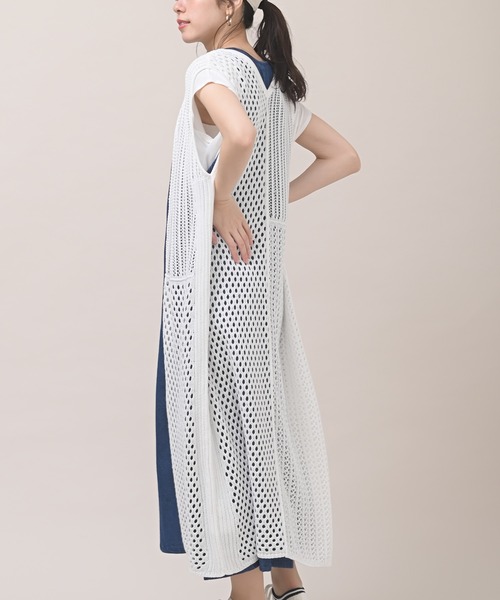 rps（アールピーエス）の「ブロッキング透かし編みロングニットジレ（ベスト・レディース・ブラック/アイボリー/モカ/ライトベージュ・M）」の7枚目の写真