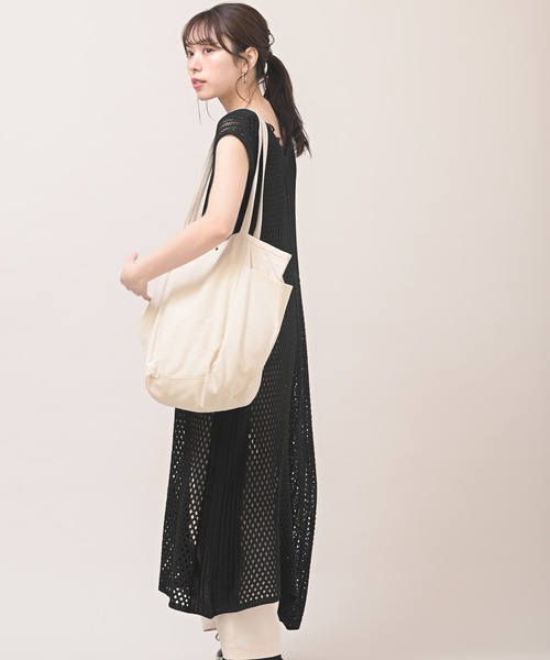 rps（アールピーエス）の「ブロッキング透かし編みロングニットジレ（ベスト・レディース・ブラック/アイボリー/モカ/ライトベージュ・M）」の14枚目の写真