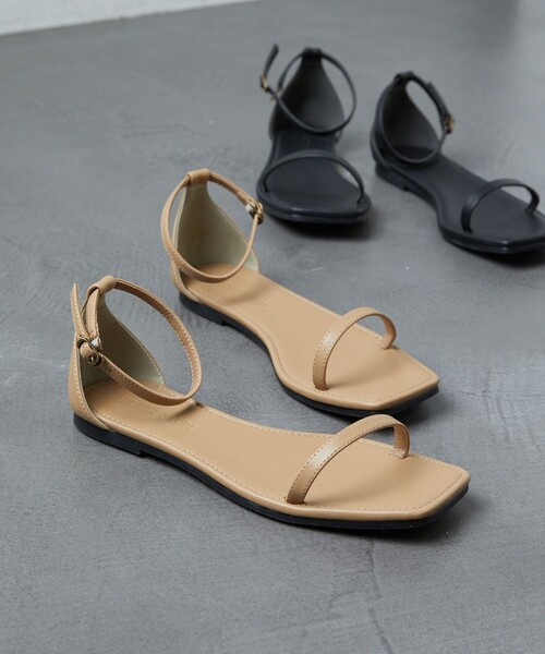 FREAK'S STORE(フリークスストア)の「【WEB限定】フラット2ベルトサンダル(サンダル・レディース・シルバー/ブラック/ベージュ・23.0cm/23.5cm/24.0cm/24.5cm)」の12枚目の写真