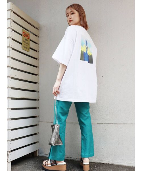 MURUA(ムルーア)の「ブラーフォトTシャツ(Tシャツ/カットソー・レディース・ホワイト/ブラック/パープル・FREE)」の12枚目の写真