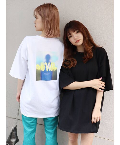 MURUA(ムルーア)の「ブラーフォトTシャツ(Tシャツ/カットソー・レディース・ホワイト/ブラック/パープル・FREE)」の18枚目の写真