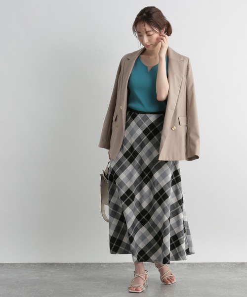 Andemiu（アンデミュウ）の「キンボタンサマージャケット281091（テーラードジャケット・レディース・ベージュ/ネイビー・FREE）」の19枚目の写真