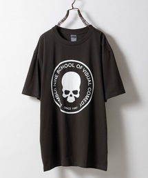 SCHOOL OF VISUAL COMEDY_T-SHIRT / スカルモチーフ サークルロゴ Tシャツ