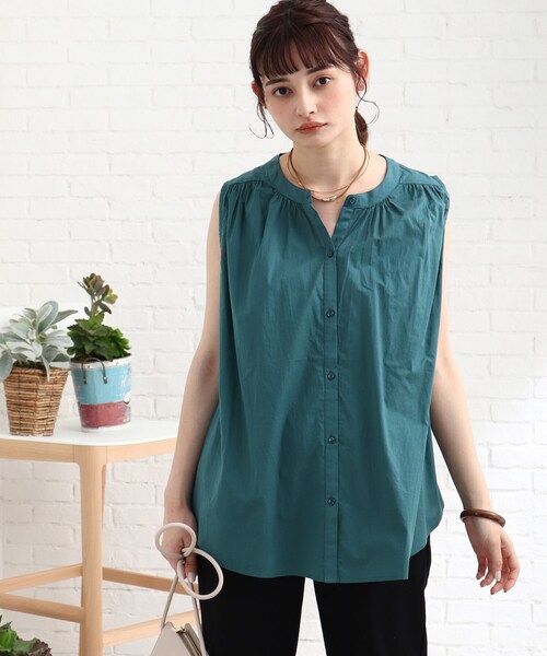 Cutie Blonde（キューティーブロンド）の「◆ノースリギャザーブラウス（シャツ/ブラウス・レディース・オフホワイト/ブラック/グリーン/ダークオレンジ・00）」の3枚目の写真