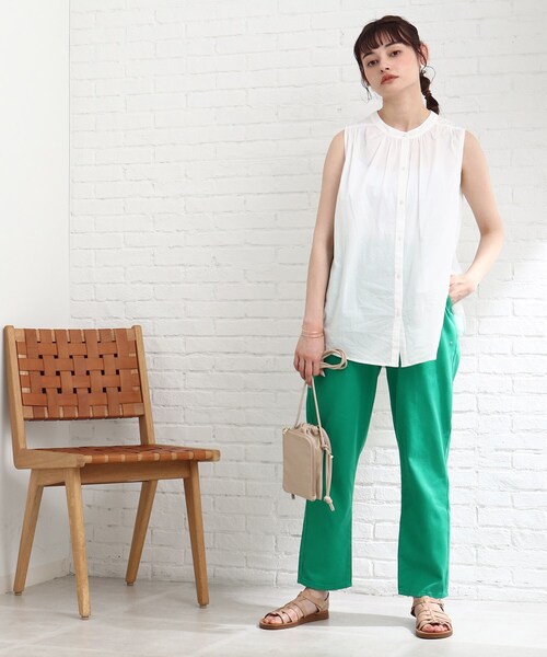 Cutie Blonde（キューティーブロンド）の「◆ノースリギャザーブラウス（シャツ/ブラウス・レディース・オフホワイト/ブラック/グリーン/ダークオレンジ・00）」の16枚目の写真