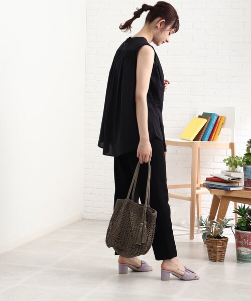 Cutie Blonde（キューティーブロンド）の「◆ノースリギャザーブラウス（シャツ/ブラウス・レディース・オフホワイト/ブラック/グリーン/ダークオレンジ・00）」の22枚目の写真