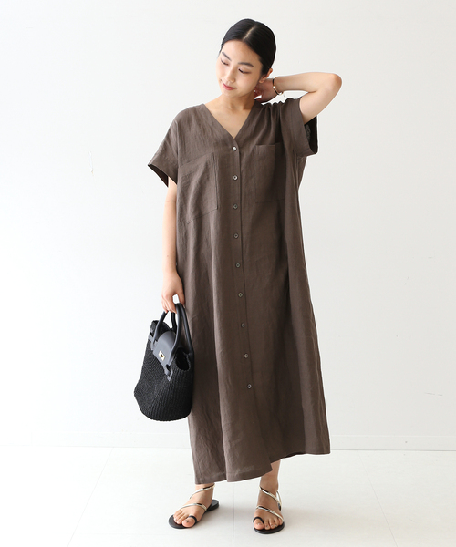 journal standard L'essage(ジャーナルスタンダードレサージュ)の「両ポケットショートスリーブVネックワンピース(ワンピース・レディース・ブラック/イエロー/ブラウン/ホワイト・36/38)」の6枚目の写真