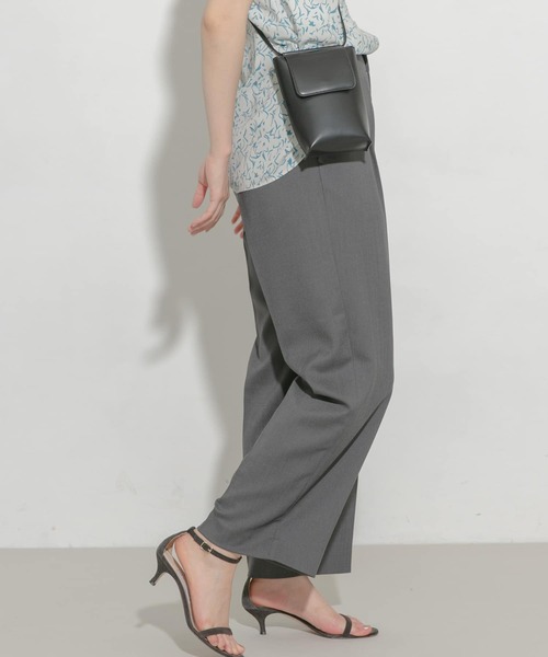 URBAN RESEARCH ROSSO WOMEN（アーバンリサーチ　ロッソ）の「リネンライクワイドパンツ（その他パンツ・レディース・チャコールグレー/ベージュ系その他/イエロー系その他・38/36）」の22枚目の写真