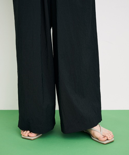 ADAM ET ROPE'(アダムエロペ)の「ナイロンストライプイージーパンツ(その他パンツ・レディース・ブラック/サックスブルー/キナリ・38/36)」の7枚目の写真