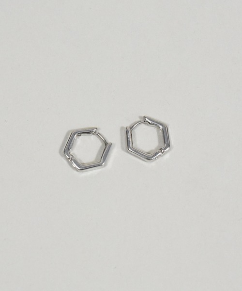 ma chere Cosette?(マシェールコゼット)の「六角形ミニフープピアス/ニッケルフリー(ピアス(両耳用)・レディース・シルバー・FREE)」の6枚目の写真