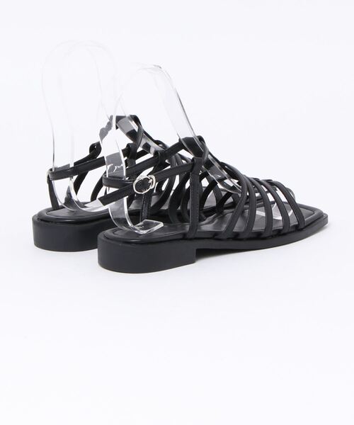 ap retro（アプレトロ）の「スクエアグルカサンダル（サンダル・レディース・ブラック/アイボリー・MEDIUM/LARGE）」の8枚目の写真