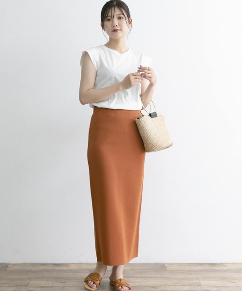 URBAN RESEARCH ROSSO(アーバンリサーチロッソ)の「フレンチTシャツ(Tシャツ/カットソー・レディース・チャコールグレー/ブラック/オフホワイト/ラベンダー・FREE)」の12枚目の写真