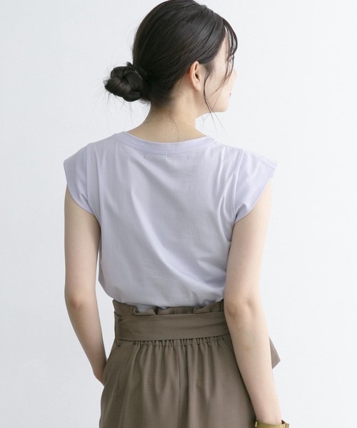 URBAN RESEARCH ROSSO(アーバンリサーチロッソ)の「フレンチTシャツ(Tシャツ/カットソー・レディース・チャコールグレー/ブラック/オフホワイト/ラベンダー・FREE)」の18枚目の写真