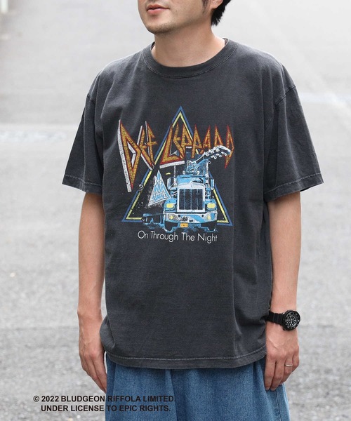 Right-on（ライトオン）の「ヴィンテージ加工バンドT（Tシャツ