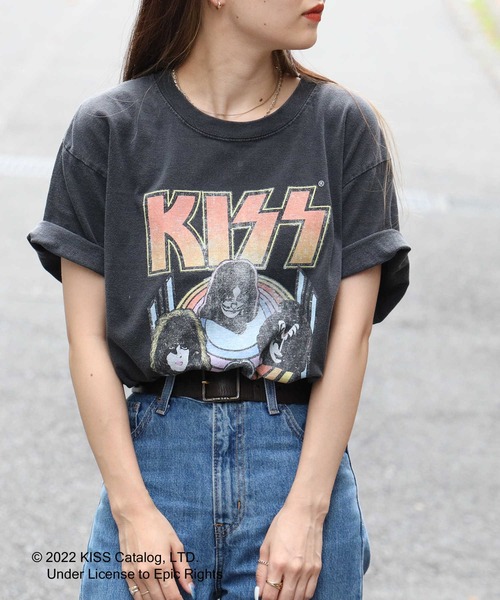 Right-on（ライトオン）の「ヴィンテージ加工バンドＴ（Tシャツ/カットソー・メンズ・ブラック×イエロー/ブラック×ブルー/ホワイト/ブラック/ダークグリーン/オフホワイト/イエロー/ブラック×ホワイト/ブラック×レッド・S/M/L/XL）」の8枚目の写真