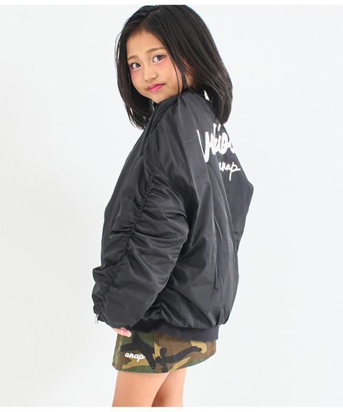 ANAP kids(アナップキッズ)の「ボリュームMA-1(MA-1・キッズ・ブラック/カーキ/アイボリー・110cm/120cm/130cm)」の16枚目の写真