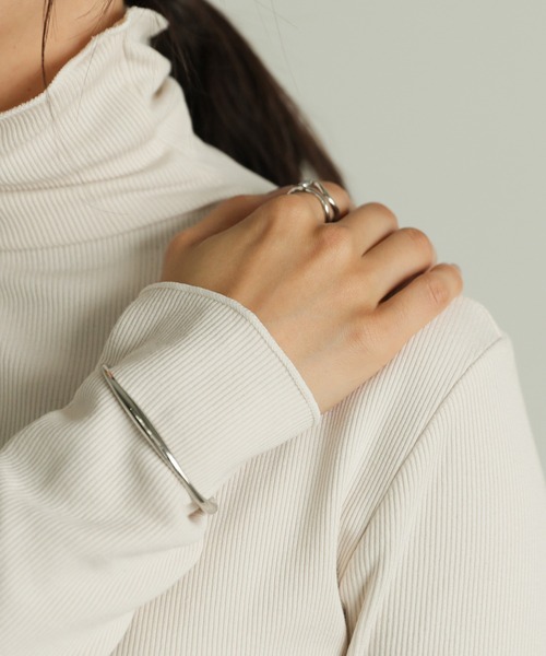 select MOCA（セレクトモカ）の「スリムバングル（バングル/リストバンド・レディース・ゴールド/シルバー・FREE）」の7枚目の写真