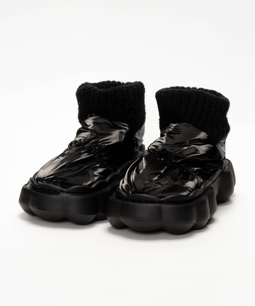 SVEC（シュベック）の「チャンキーソール ダウンブーツ / 中綿（ブーツ・レディース・ブラック/ホワイト/グレー/ブラック×ホワイト/グレー×ホワイト・38-39/36-37/40-41）」の12枚目の写真