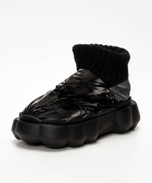 SVEC（シュベック）の「チャンキーソール ダウンブーツ / 中綿（ブーツ・レディース・ブラック/ホワイト/グレー/ブラック×ホワイト/グレー×ホワイト・38-39/36-37/40-41）」の13枚目の写真