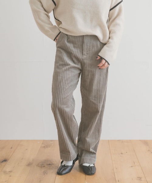ITEMS URBANRESEARCH(アイテムズ アーバンリサーチ)の「コーデュロイワイドパンツ(その他パンツ・レディース・グレー/ホワイト系その他/ブルー・FREE)」の3枚目の写真