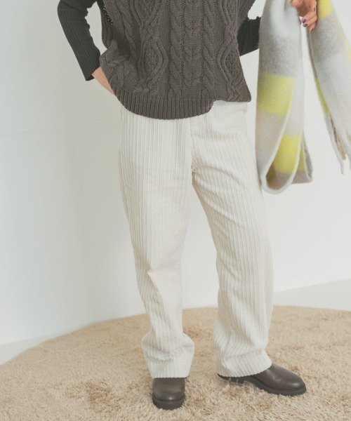 ITEMS URBANRESEARCH(アイテムズ アーバンリサーチ)の「コーデュロイワイドパンツ(その他パンツ・レディース・グレー/ホワイト系その他/ブルー・FREE)」の6枚目の写真