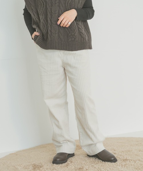 ITEMS URBANRESEARCH(アイテムズ アーバンリサーチ)の「コーデュロイワイドパンツ(その他パンツ・レディース・グレー/ホワイト系その他/ブルー・FREE)」の7枚目の写真