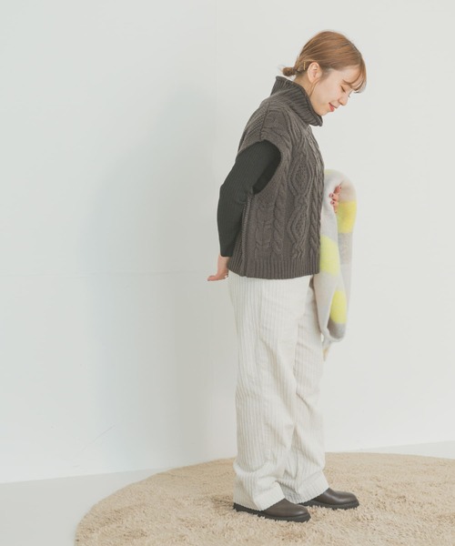ITEMS URBANRESEARCH(アイテムズ アーバンリサーチ)の「コーデュロイワイドパンツ(その他パンツ・レディース・グレー/ホワイト系その他/ブルー・FREE)」の10枚目の写真