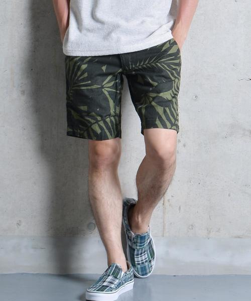 SHIPS GENERAL SUPPLY（シップスジェネラルサプライ）の「SHIPS GENERAL SUPPLY(シップス ジェネラルサプライ): トロピカルフラワーバミューダショーツ■（その他パンツ・メンズ・ネイビー/ナチュラル/ワイン/オリーブ/ブルー系その他・LARGE/MEDIUM/X-LARGE/SMALL）」の2枚目の写真