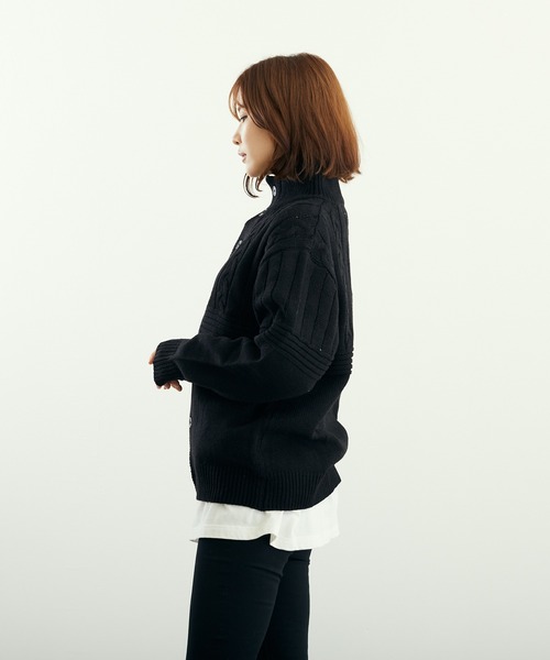 VIBGYOR（ヴィブジョー）の「A/Tケーブル切替H/N釦カーデ(BL)（カーディガン/ボレロ・メンズ・ベージュ/ブラック/ブルーグレー/チャコールグレー・LARGE/MEDIUM）」の9枚目の写真