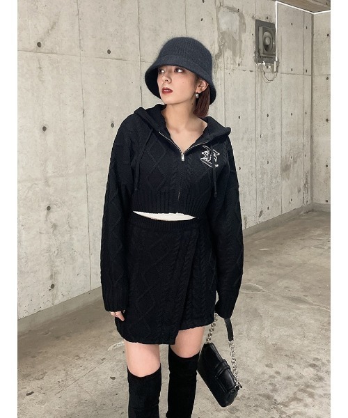 ENVYM（アンビー）の「ケーブルショートロゴＰＫ（パーカー・レディース・ブラウン/ブラック・FREE）」の17枚目の写真