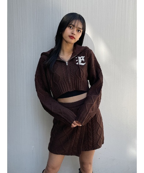 ENVYM（アンビー）の「ケーブルショートロゴＰＫ（パーカー・レディース・ブラウン/ブラック・FREE）」の10枚目の写真