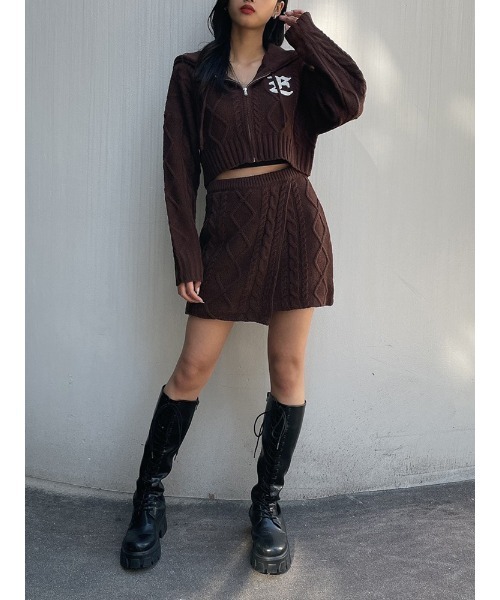 ENVYM（アンビー）の「ケーブルショートロゴＰＫ（パーカー・レディース・ブラウン/ブラック・FREE）」の8枚目の写真