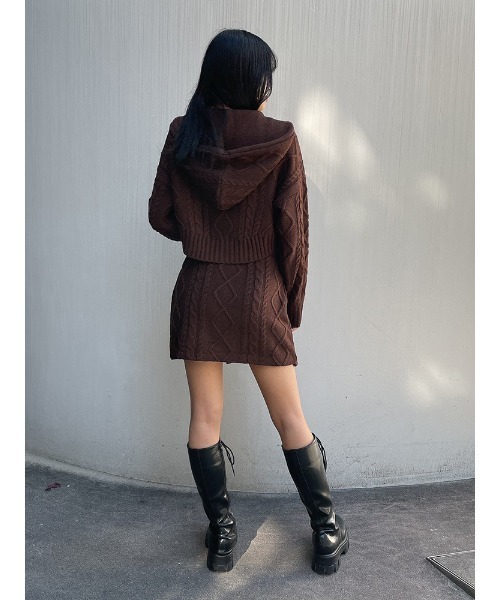 ENVYM（アンビー）の「ケーブルショートロゴＰＫ（パーカー・レディース・ブラウン/ブラック・FREE）」の22枚目の写真