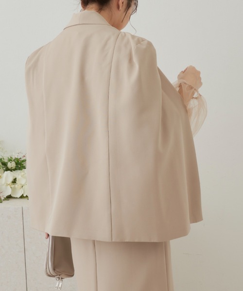 VANNIE U（ヴァニーユー）の「ケープジャケット（ノーカラージャケット・レディース・ベージュ/ブラック・FREE）」の18枚目の写真