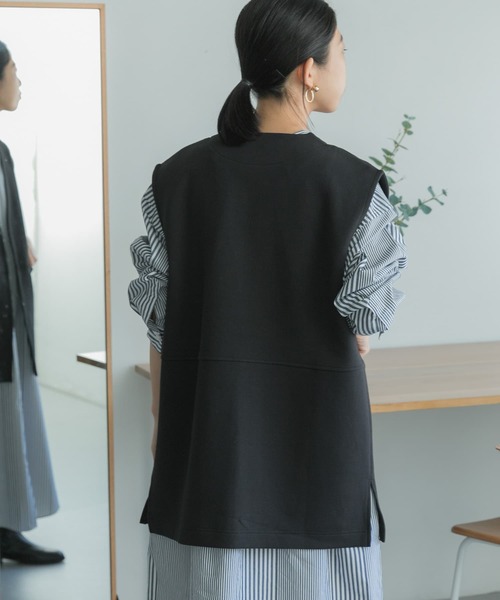 FORK&SPOON（フォークアンドスプーン）の「FORK&SPOON　ダンボールベスト（ベスト・レディース・ブラック/ベージュ・1）」の3枚目の写真