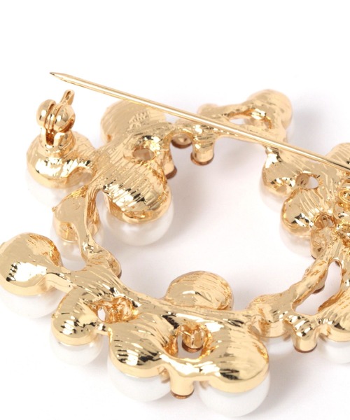 studio CLIP（スタディオクリップ）の「ラウンドパールブローチ《オケージョンライン》（ブローチ/コサージュ・レディース・ホワイト・FREE）」の4枚目の写真