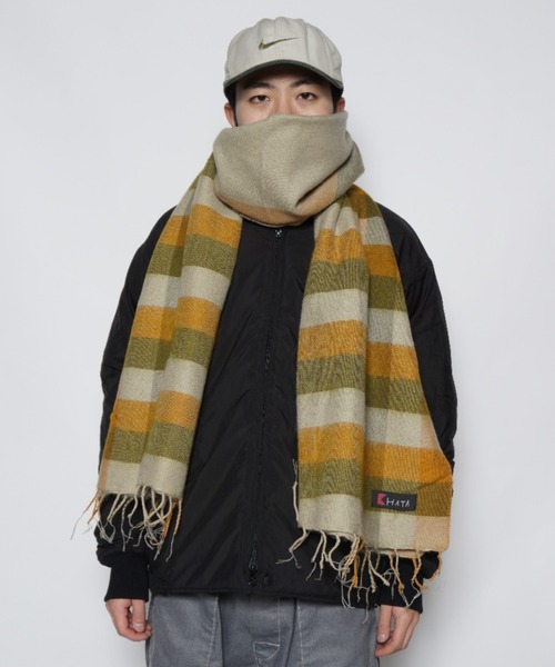 KHATA(カタ)の「【KHATA】PANEL STOLE(マフラー・メンズ・ピンク/ホワイト/ベージュ/イエロー/グレー/チャコールグレー/ブルー・FREE)」の7枚目の写真
