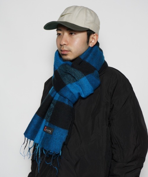 KHATA(カタ)の「【KHATA】PANEL STOLE(マフラー・メンズ・ピンク/ホワイト/ベージュ/イエロー/グレー/チャコールグレー/ブルー・FREE)」の6枚目の写真