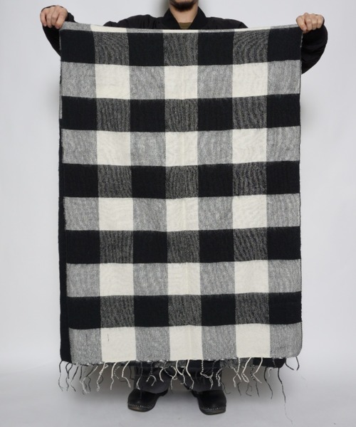 KHATA(カタ)の「【KHATA】PANEL STOLE(マフラー・メンズ・ピンク/ホワイト/ベージュ/イエロー/グレー/チャコールグレー/ブルー・FREE)」の10枚目の写真