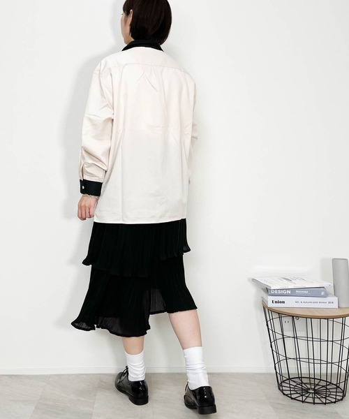 Ritzy(リッツィー)の「オープンカラークレリックシャツ レディース メンズ(シャツ/ブラウス・メンズ・オフホワイト/グリーン/ブラック/モカ/サックスブルー/カーキ/ベージュ・MEDIUM/LARGE/X-LARGE)」の16枚目の写真
