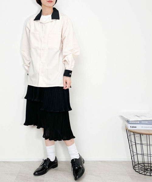 Ritzy(リッツィー)の「オープンカラークレリックシャツ レディース メンズ(シャツ/ブラウス・メンズ・オフホワイト/グリーン/ブラック/モカ/サックスブルー/カーキ/ベージュ・MEDIUM/LARGE/X-LARGE)」の14枚目の写真
