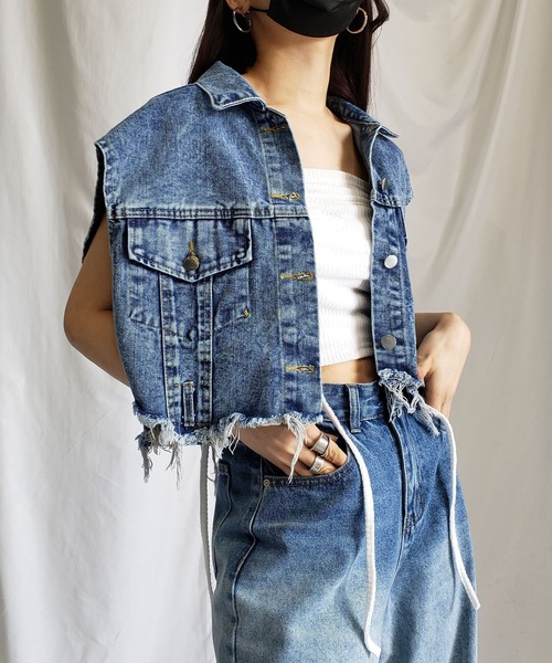 me+em select(ミームセレクト)の「※※【 選べる2素材 】ショートボクシーウォッシュダメージデニムベスト(ベスト・レディース・ブルー/ブラック/ホワイト/ダークブラック・FREE)」の16枚目の写真